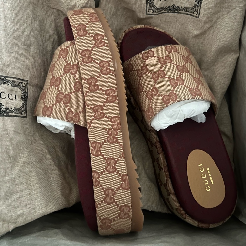 Gucci Platform Sandals Authentic. - image 7